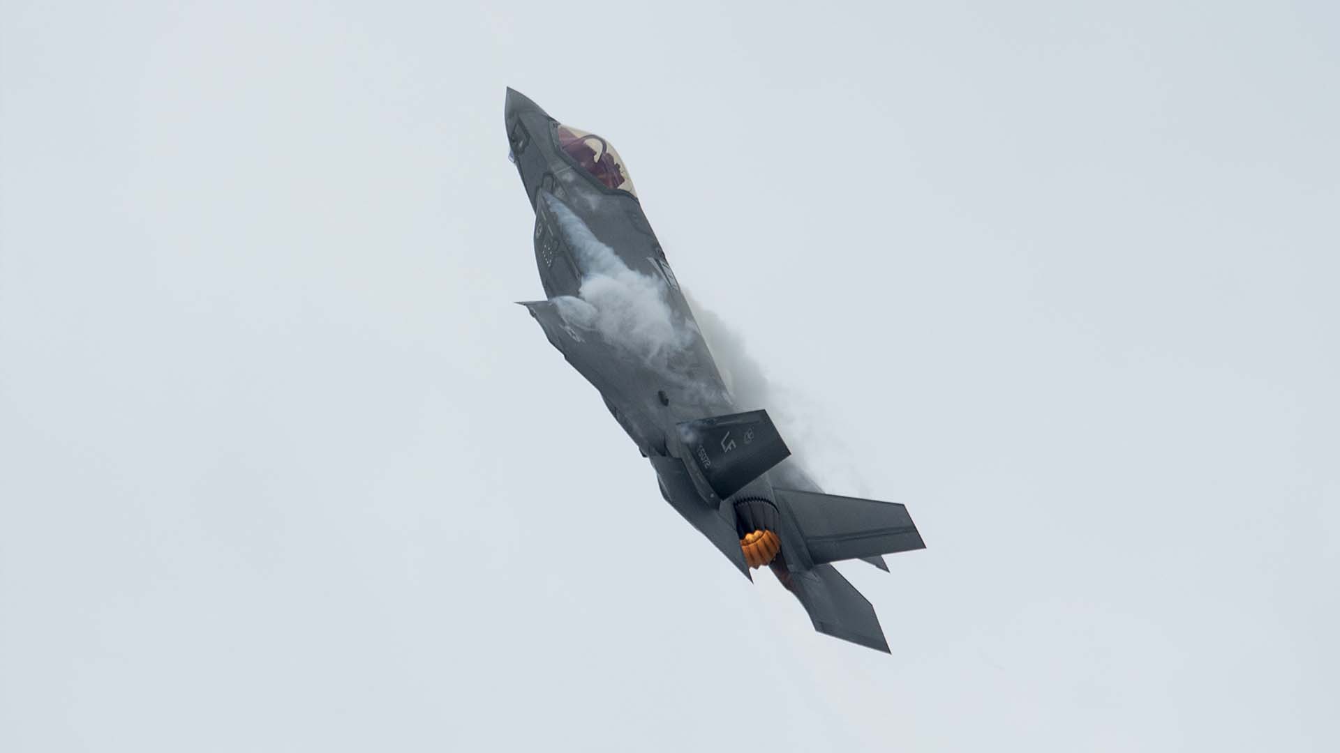  Un avion de chasse F-35A Lightning II s'entraîne pour un spectacle aérien à Ottawa, le vendredi 6 septembre 2019.