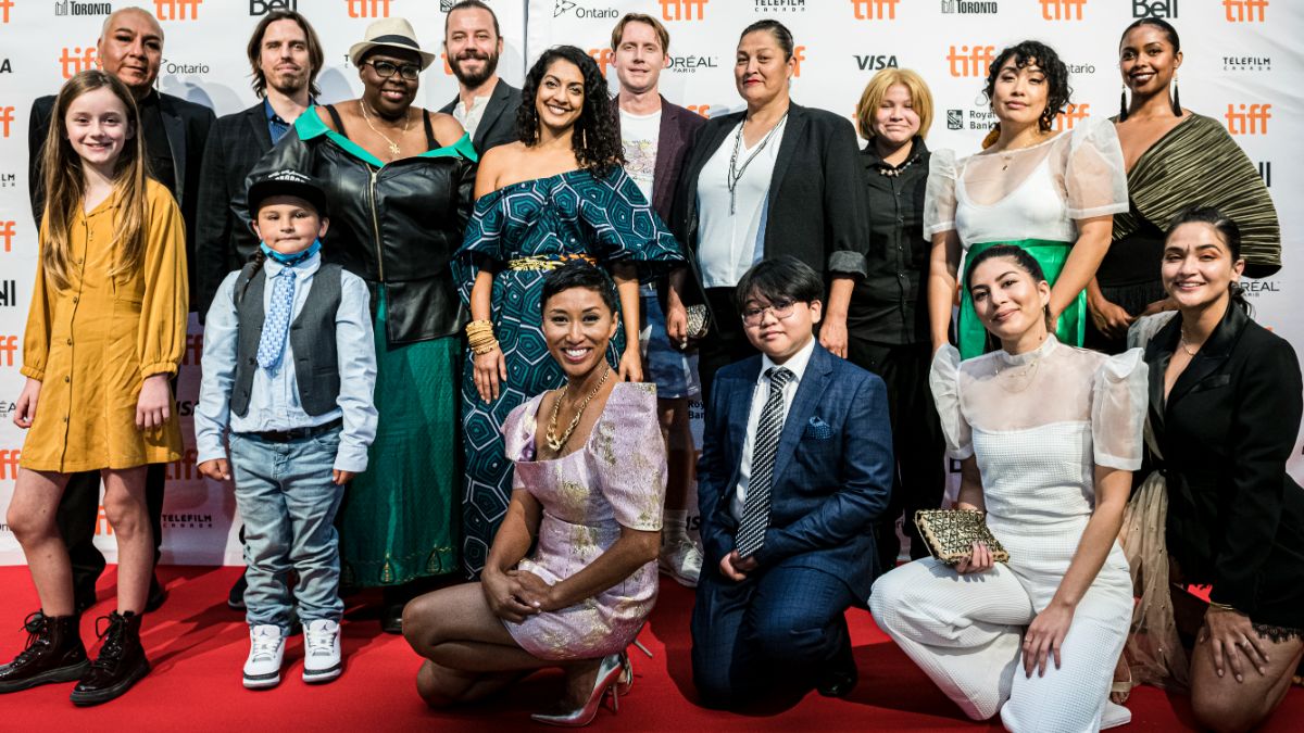 Les acteurs du film Scarborough présents sur le tapis rouge du Festival international du film de Toronto, en 2021. 