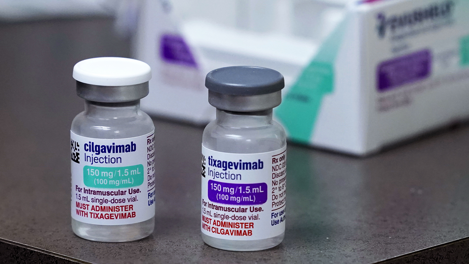 Les premières doses d’EvusheldMC, un médicament d’AstraZeneca contre la COVID-19, sont désormais disponibles au Québec.