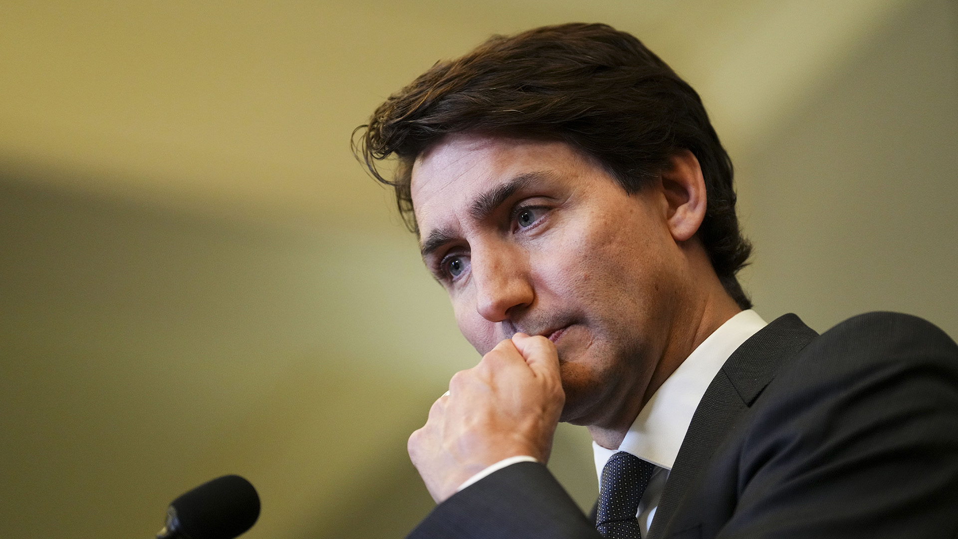 Justin Trudeau a estimé jeudi que les propos de Pierre Poilievre sont «désolants» et démontrent un «manque de leadership responsable». 