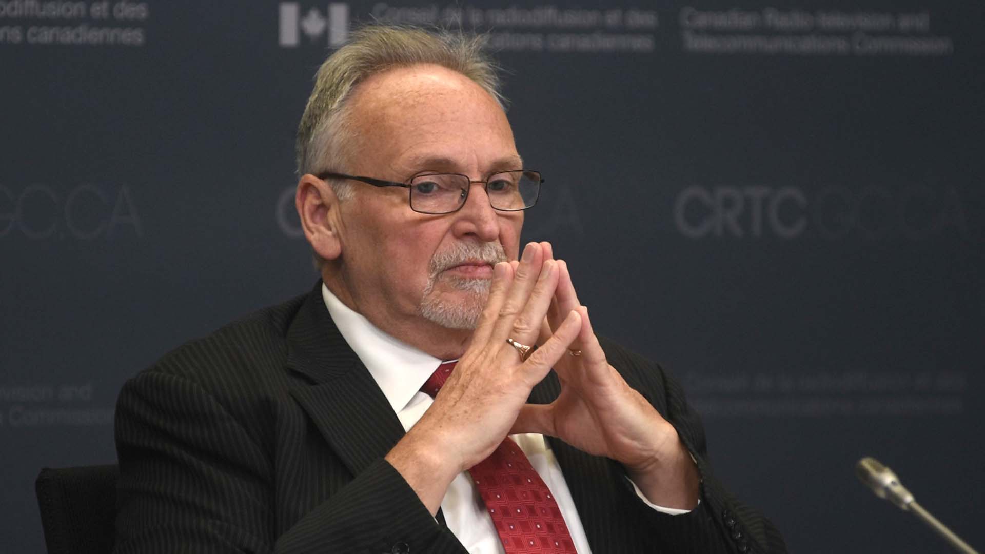 Sur cette image | Le président du CRTC Ian Scott