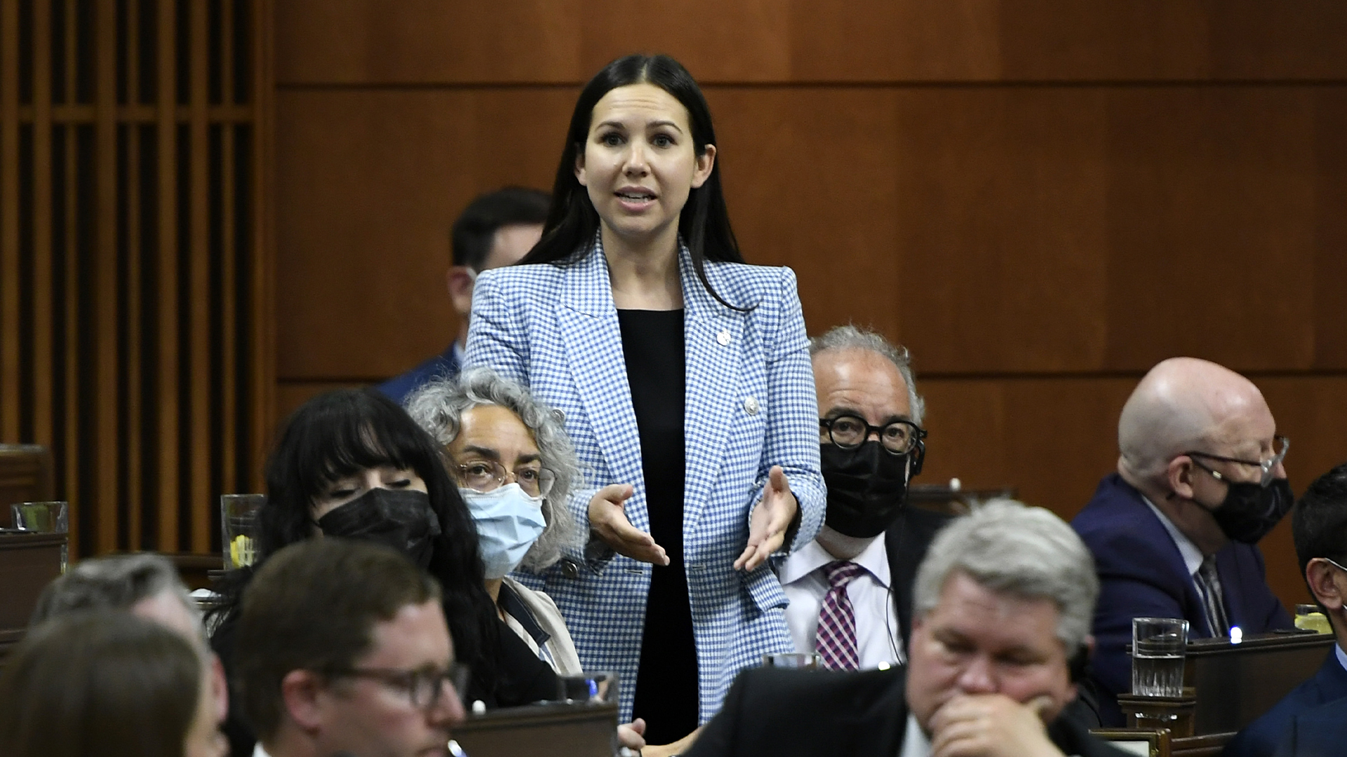 La députée d'Avignon-La Mitis-Matane-Matapédia, la bloquiste Kristina Michaud, a suscité vendredi une levée de boucliers dans l'Est-du-Québec après qu'Élections Canada a présenté sa proposition de redécoupage électoral. 