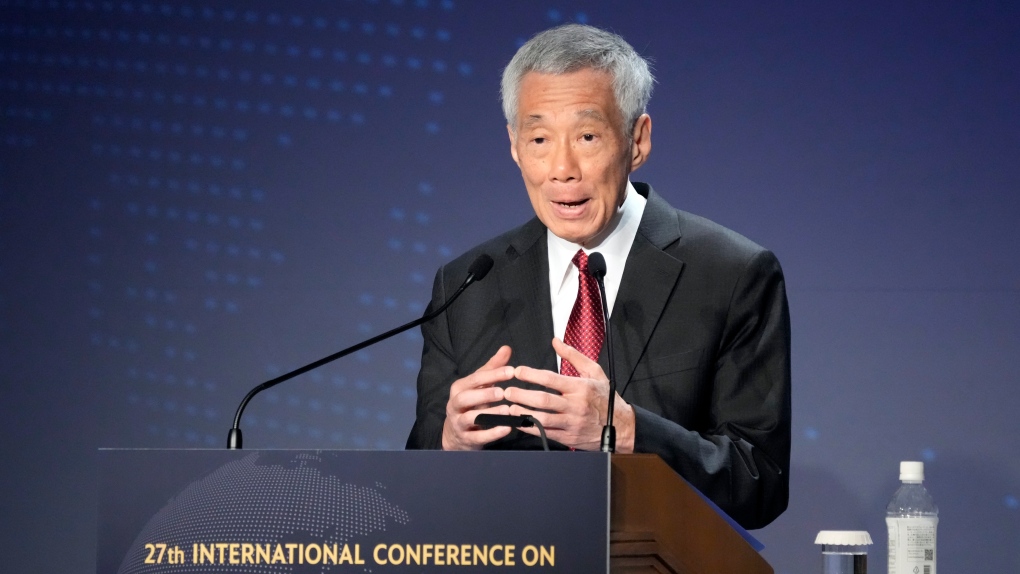 Lors du rassemblement annuel de la fête nationale, le premier ministre Lee Hsien Loong a déclaré qu'il pensait que c'était la «bonne chose à faire maintenant».