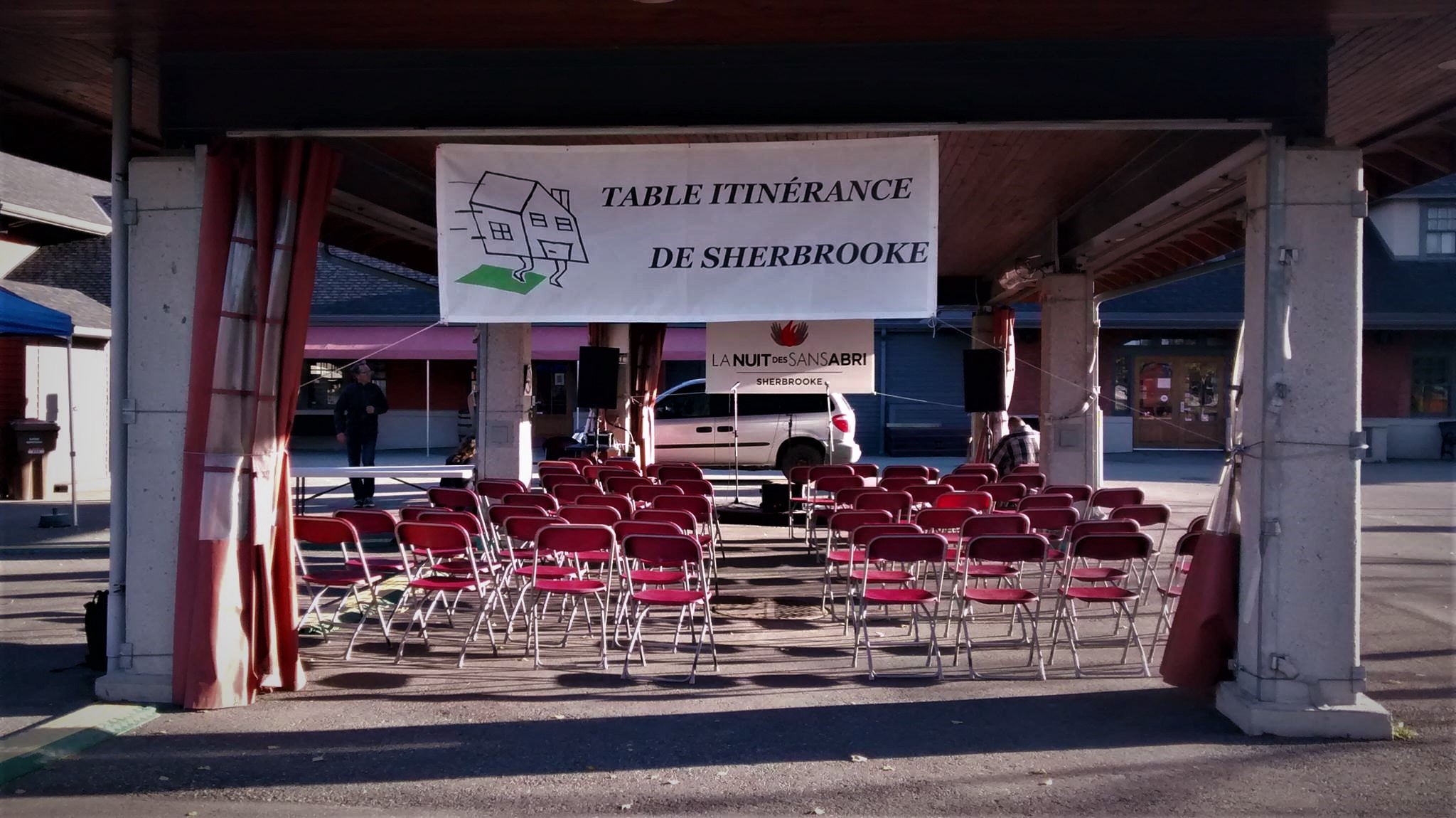 À Sherbrooke comme ailleurs au Québec, le 21 octobre, c'est la Nuit des sans-abri. Plusieurs activités sont organisées vendredi soir dans le but de démystifier l'itinérance.