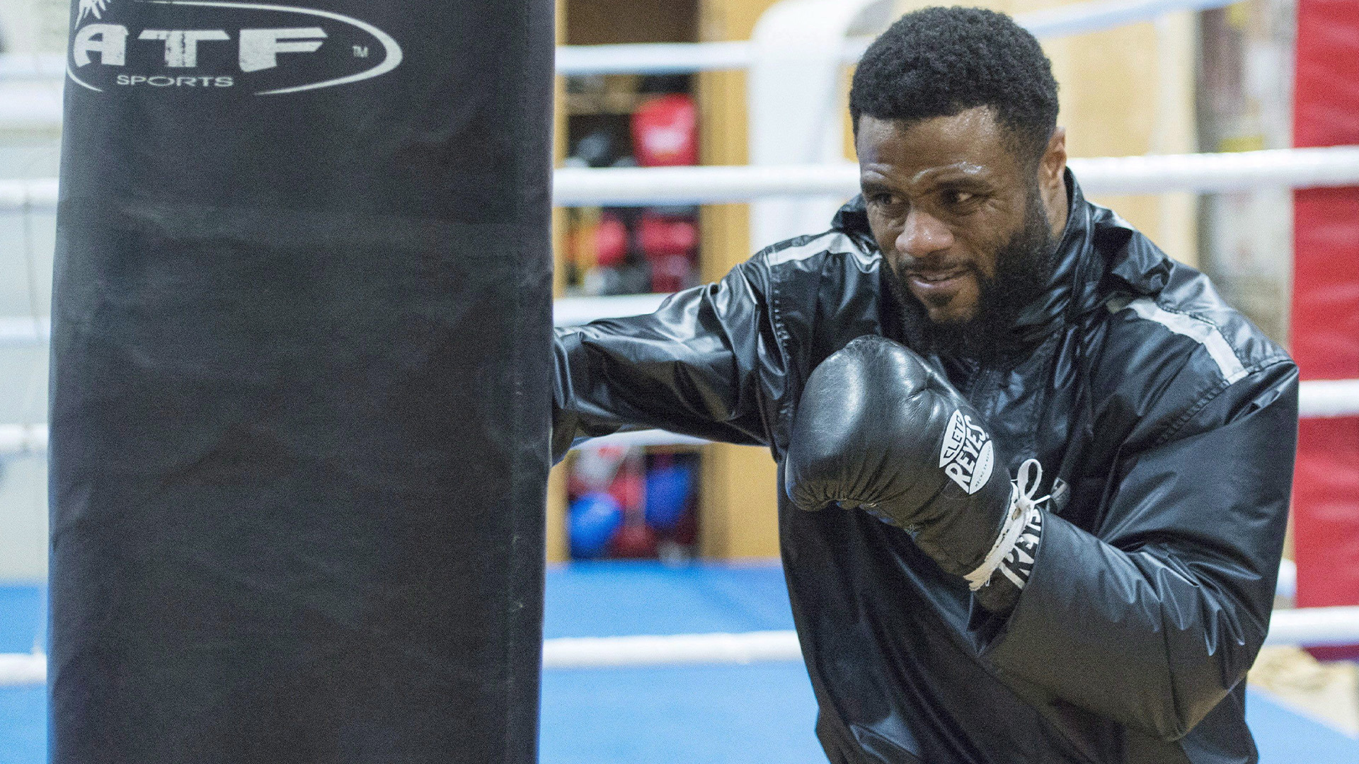 Le boxeur québécois Jean Pascal a été arrêté pour conduite en état d'ébriété, la nuit dernière, à Montréal.