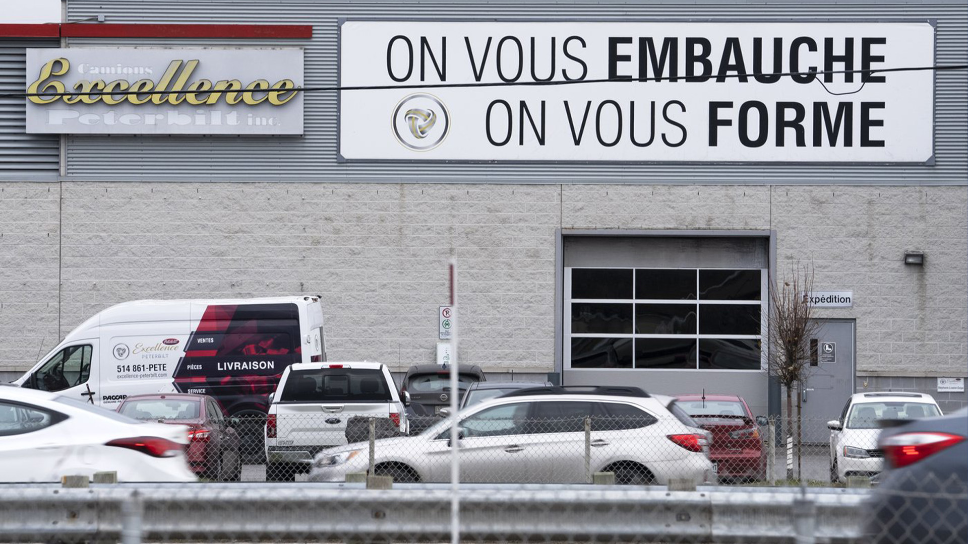 Le premier ministre de la Nouvelle-Écosse, Tim Houston (deuxième à droite), se joint à ses collègues premiers ministres canadiens pour une réunion à Ottawa le mardi 7 février 2023, à Ottawa. Les médecins et les infirmières de la Nouvelle-Écosse disent que les nouveaux fonds pour les soins de santé d'Ottawa doivent être dirigés vers les soins primaires et l'augmentation des niveaux de dotation.