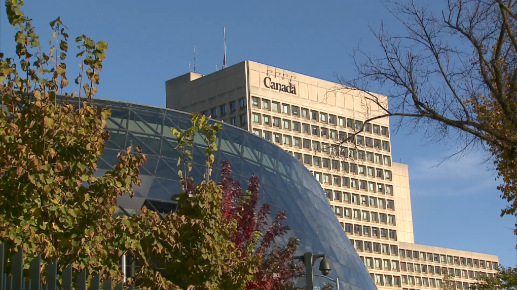 Des discussions par voie de médiation débuteront dimanche entre le gouvernement fédéral et l'Alliance de la fonction publique du Canada.