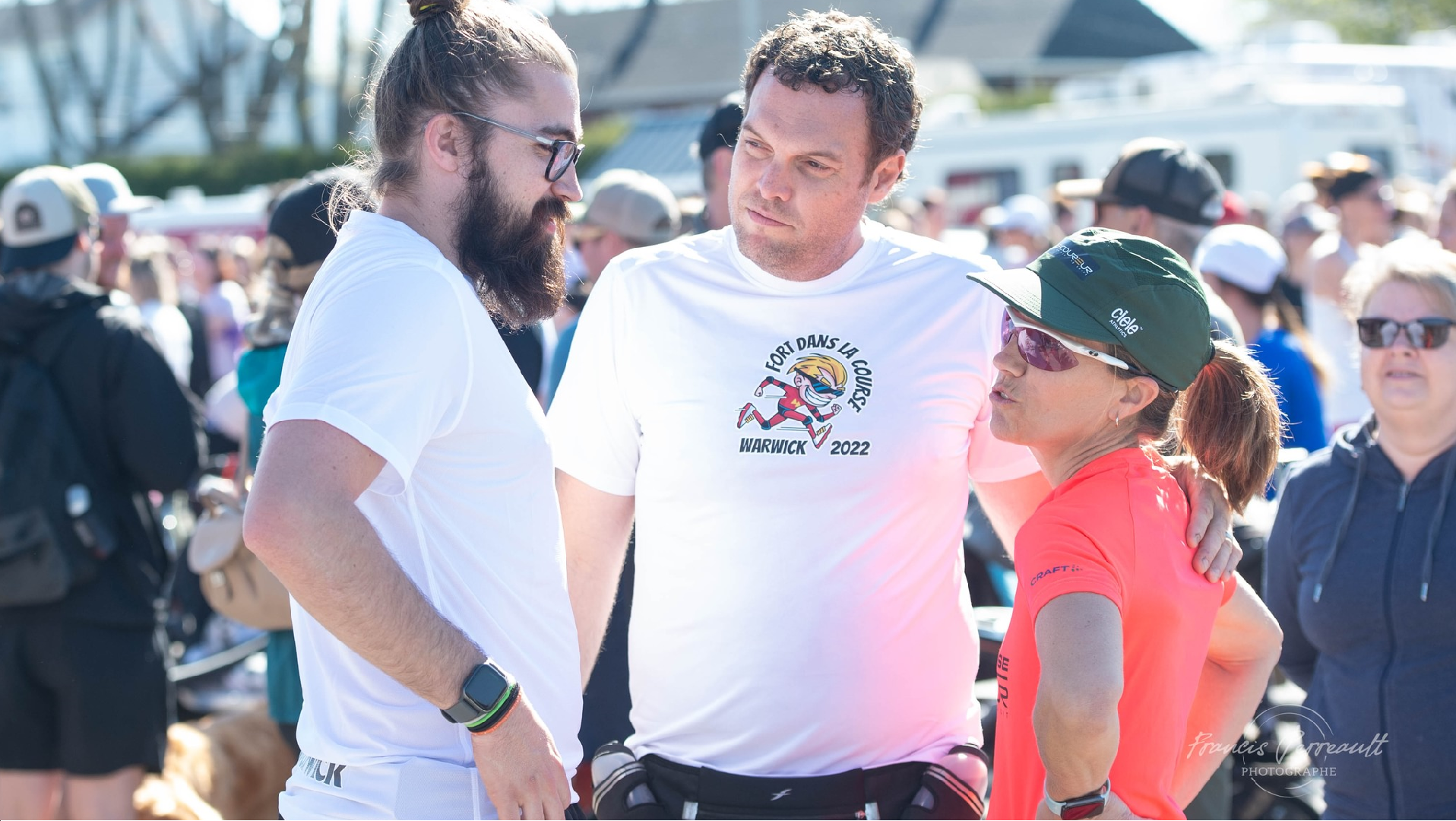 Le fils du maire, Olivier Lambert, et le directeur général de Warwick Matthieu Levasseur à la course qui a été organisée en à peine quatre jours.