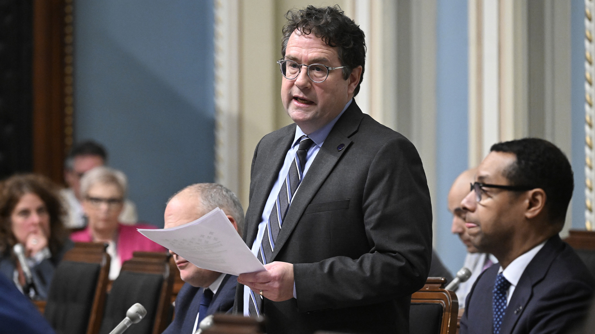 Le ministre de l'Éducation du Québec, Bernard Drainville, dépose un nouveau projet de loi pour réformer le système d'éducation, le jeudi 4 mai 2023 à l'Assemblée législative de Québec.