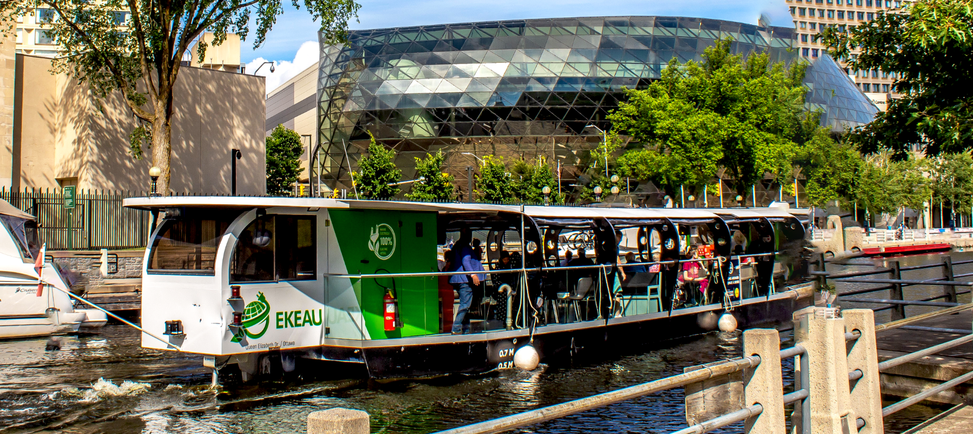 Un premier bateau navigue déjà sur le canal Rideau et un deuxième viendra s'y ajouter d'ici le 22 juin.