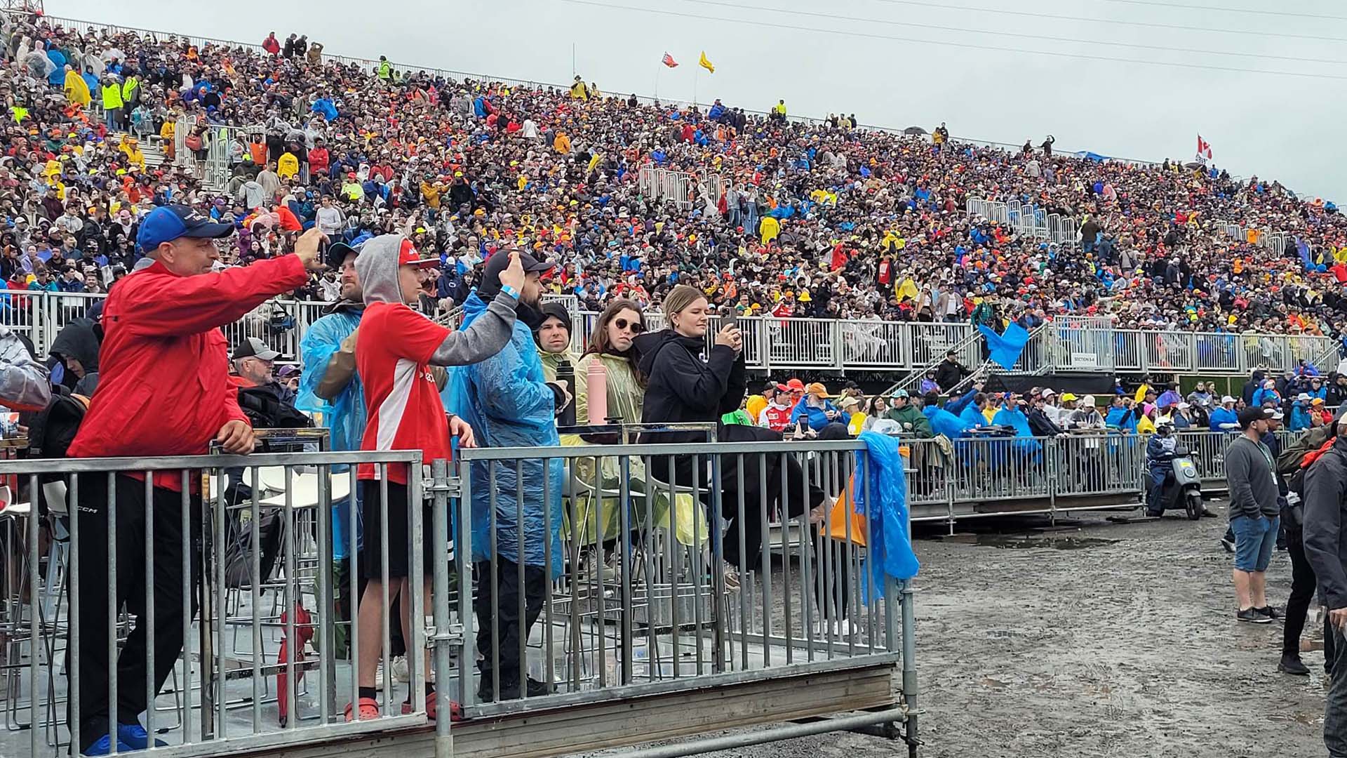 Des gradins étaient remplis aux séances d’essais libres du Grand Prix, samedi.