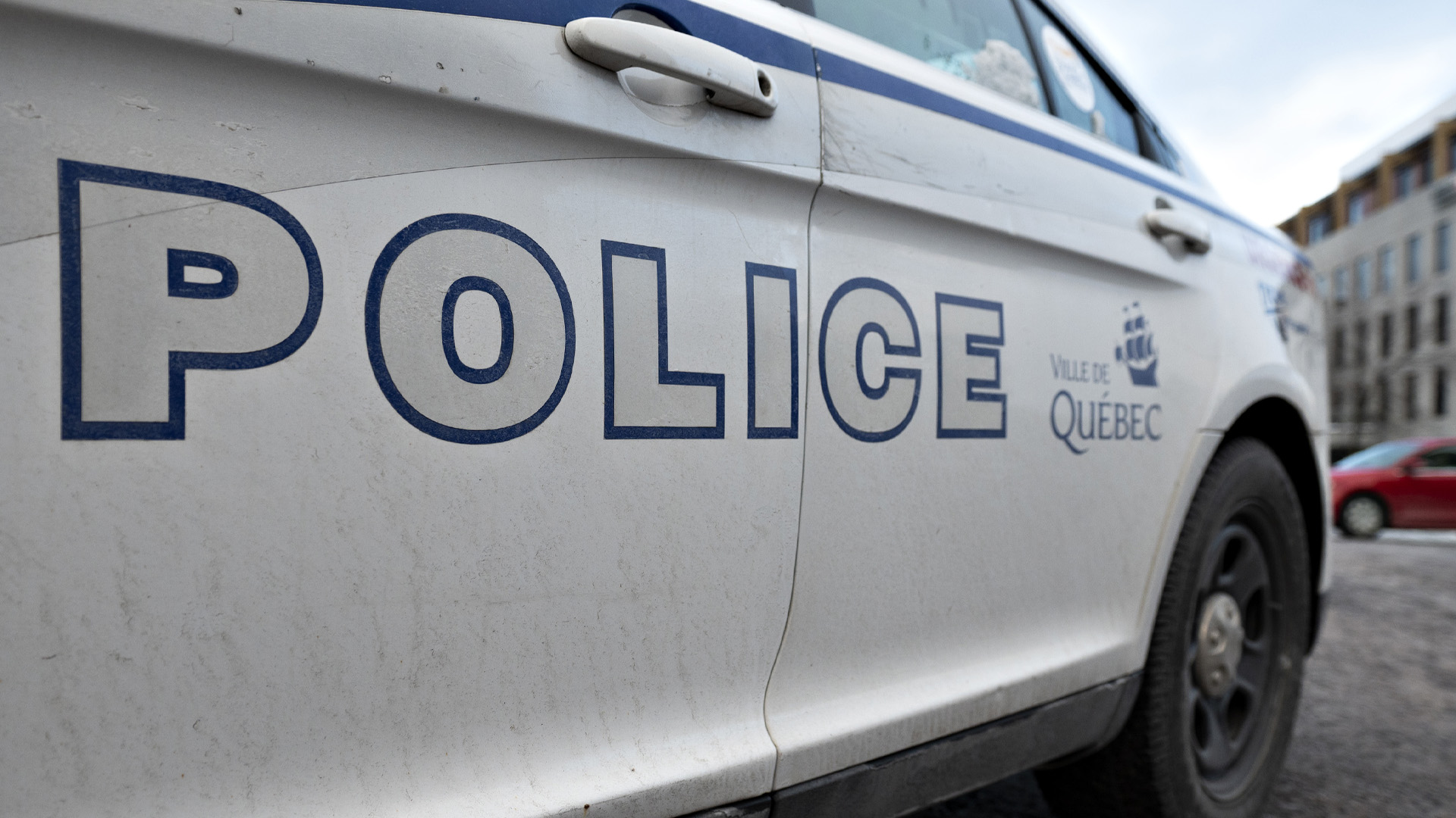 Vers 10h30, la Ville de Québec a ordonné l'évacuation d'une vingtaine de résidences du secteur de la rue des Trois-Sault à Beauport.