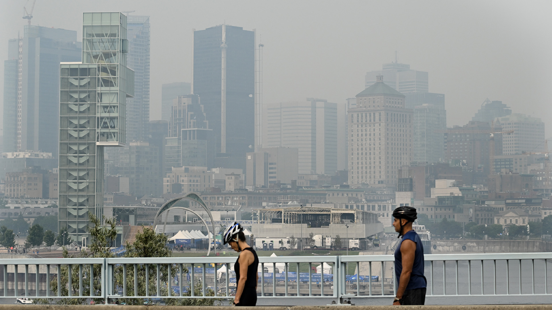 Environnement Canada a émis un nouvel avertissement de smog, lundi, pour la région du Grand Montréal.