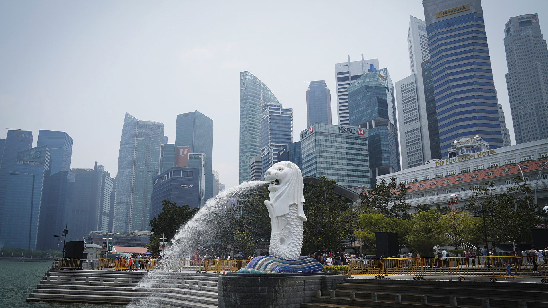 La législation de Singapour prévoit la peine de mort pour toute personne reconnue coupable de trafic de plus de 500 grammes (17,6 onces) de cannabis et de 15 grammes (0,5 once) d'héroïne.