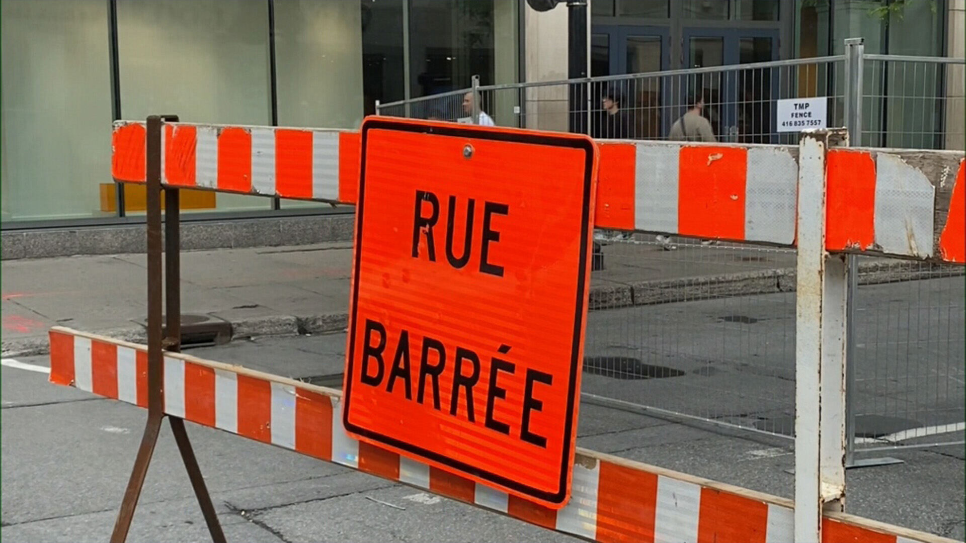 Il y aura bientôt plus de cônes orange au cœur du centre-ville de Montréal. Une nouvelle phase de construction est prévue de commencer la semaine prochaine sur la rue Sainte-Catherine entre les rues Peel et Mansfield.