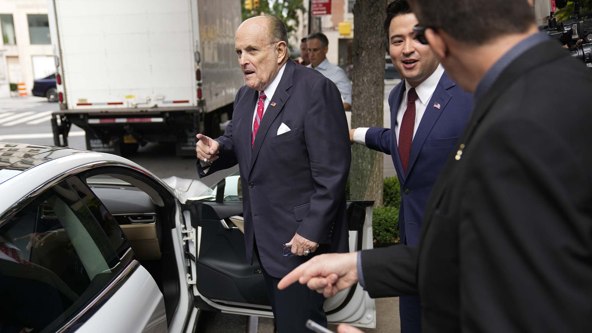 Rudy Giuliani s'est rendu à une prison à Atlanta mercredi, en lien avec les accusations liées aux efforts pour renverser la défaite de l'ancien président Donald Trump lors de l'élection présidentielle de 2020 en Géorgie.