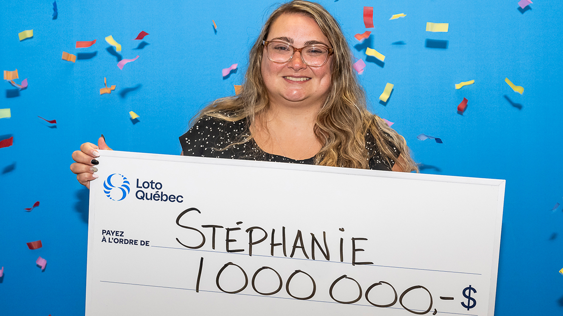 Stéphanie Vila, une Montérégienne gagnante d'un lot de 1 million de dollars de Loto-Québec.