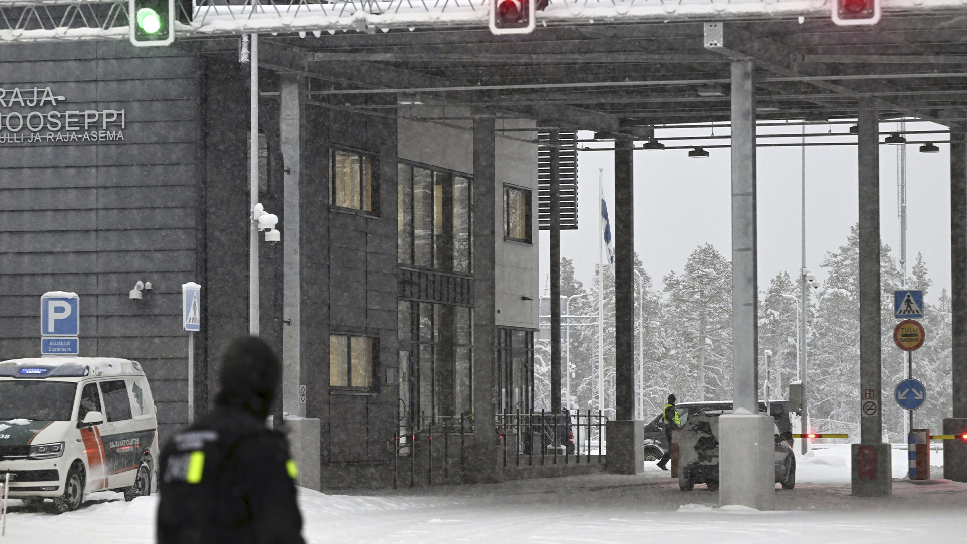 Le poste frontière international Raja-Jooseppi entre la Russie et la Finlande, à Inari, dans le nord de la Finlande, le samedi 25 novembre 2023. 