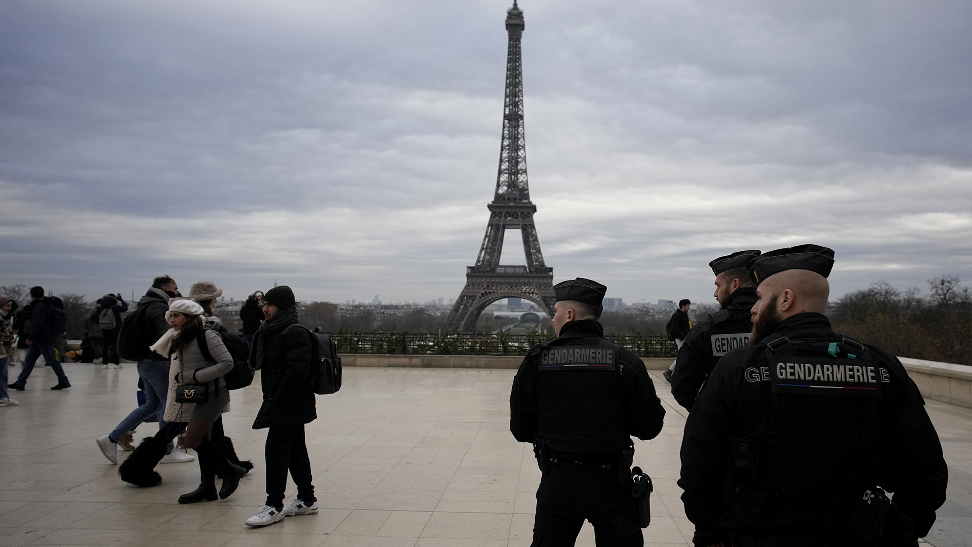 Un homme arrêté à Paris après une attaque au couteau faisant un