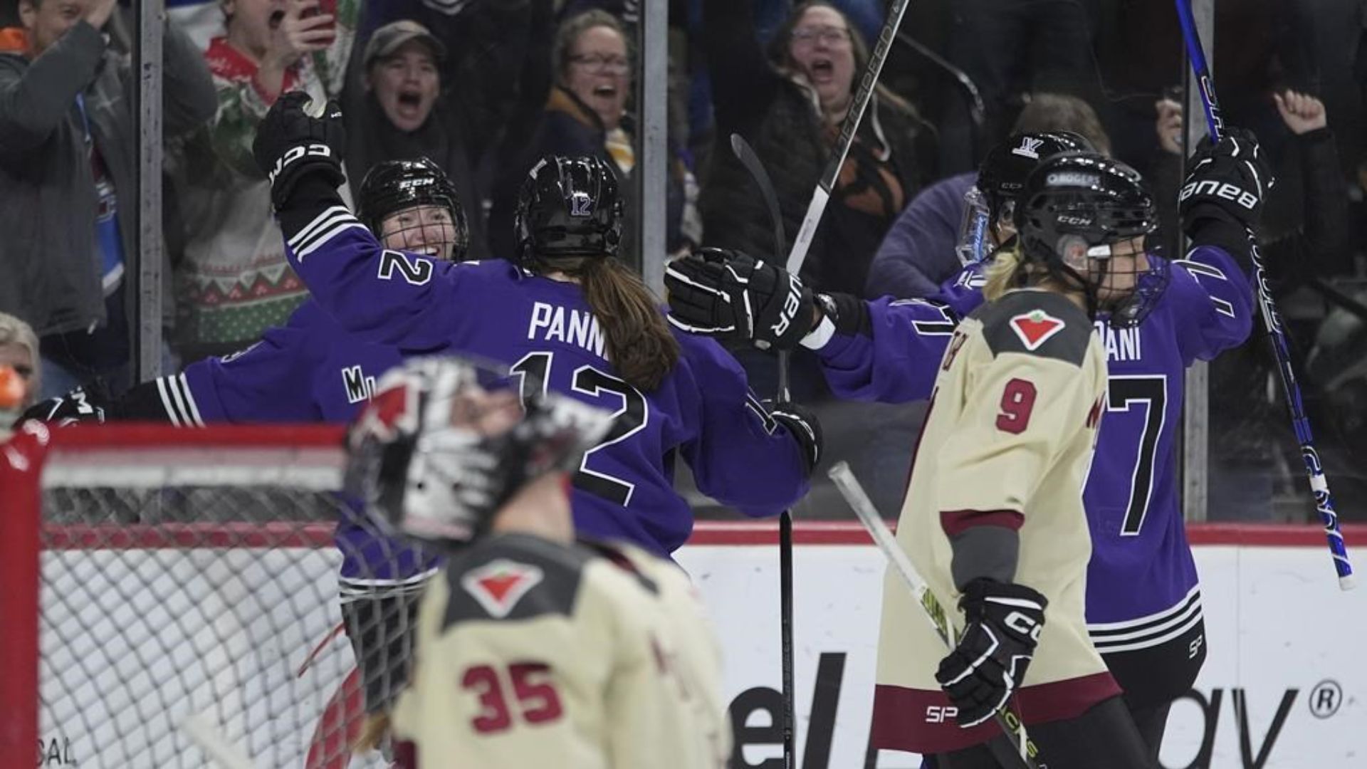 LPHF Montr al est battu 3 0 au Minnesota un tour du chapeau pour