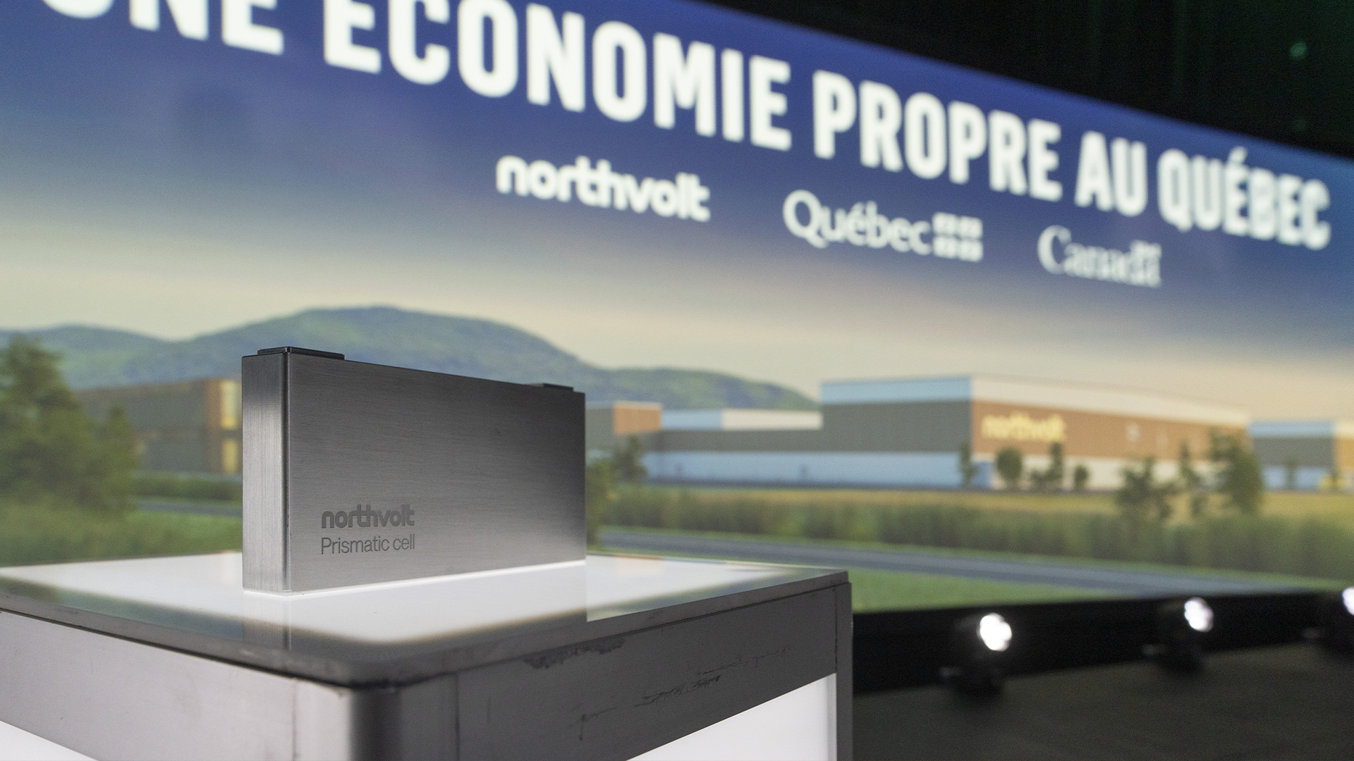 Une batterie de Northvolt lors de l'annonce de la construction d'une nouvelle usine de cette entreprise au Québec, en septembre 2023.