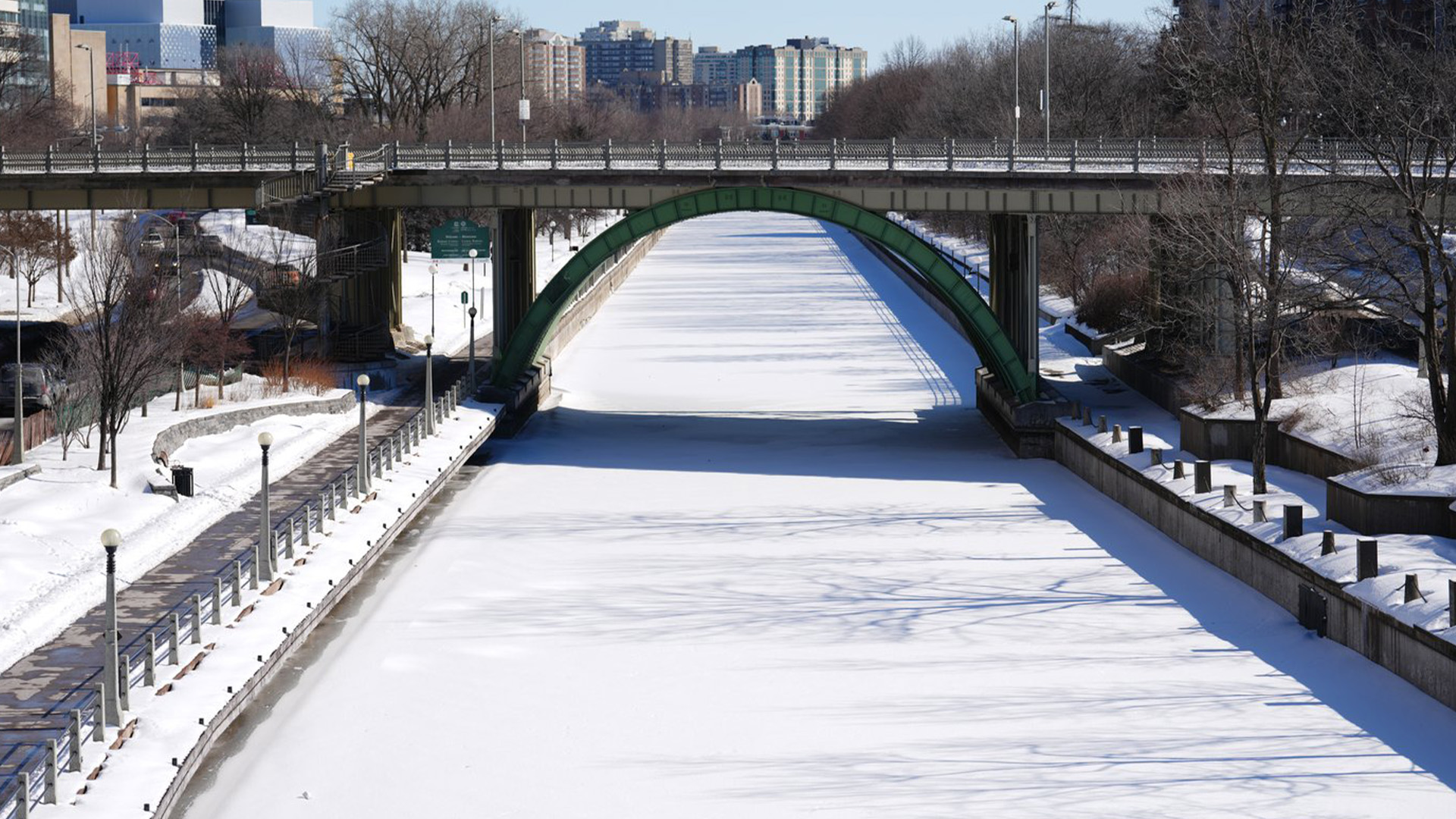 La Patinoire Du Canal Rideau N'est Toujours Pas Rouverte, Malgré Le ...