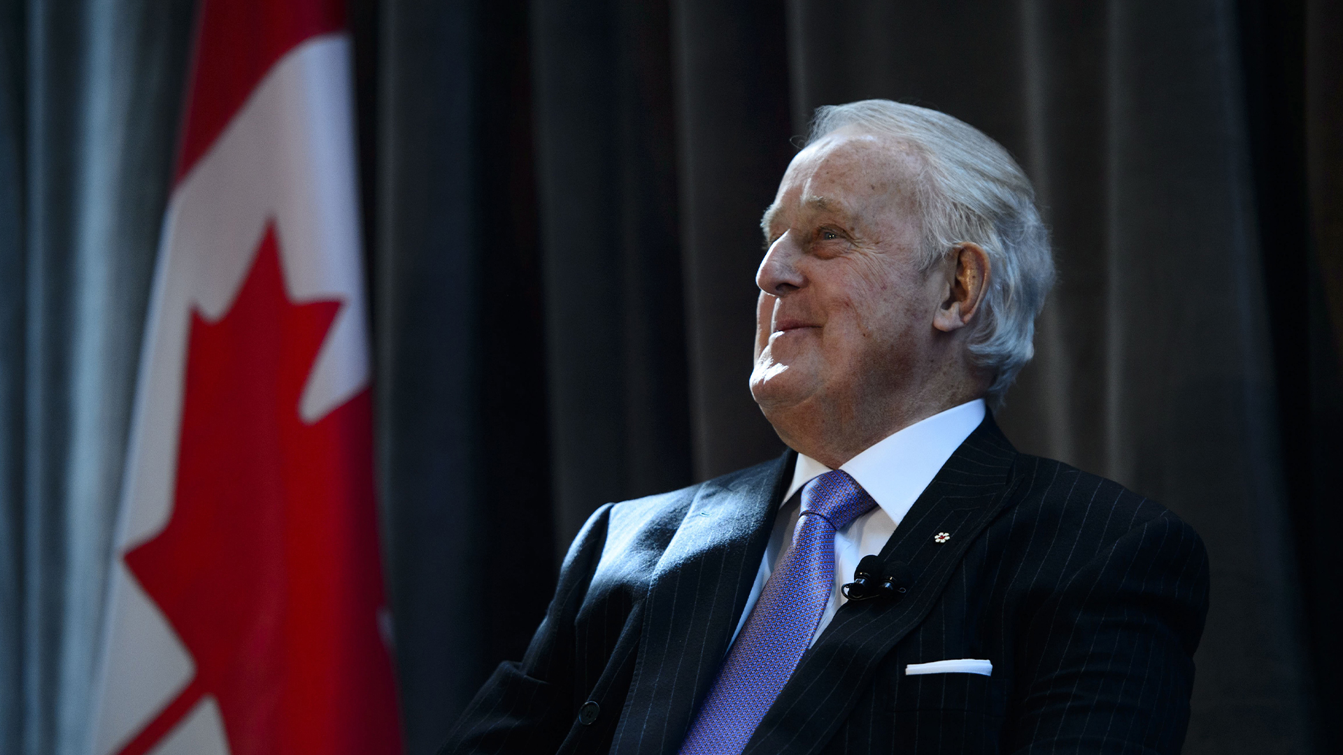 Brian Mulroney s'exprime lors d'une conférence organisée par l'Institut de développement professionnel de l'Université d'Ottawa et l'École de la fonction publique du Canada, à Ottawa, le 5 mars 2019.