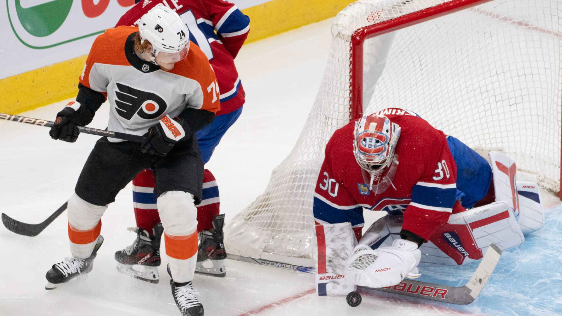 Cayden Primeau a réalisé 29 arrêts et le Tricolore a gagné un troisième match d'affilée pour la première fois de la campagne grâce à une victoire de 4-1 contre les Flyers de Philadelphie.