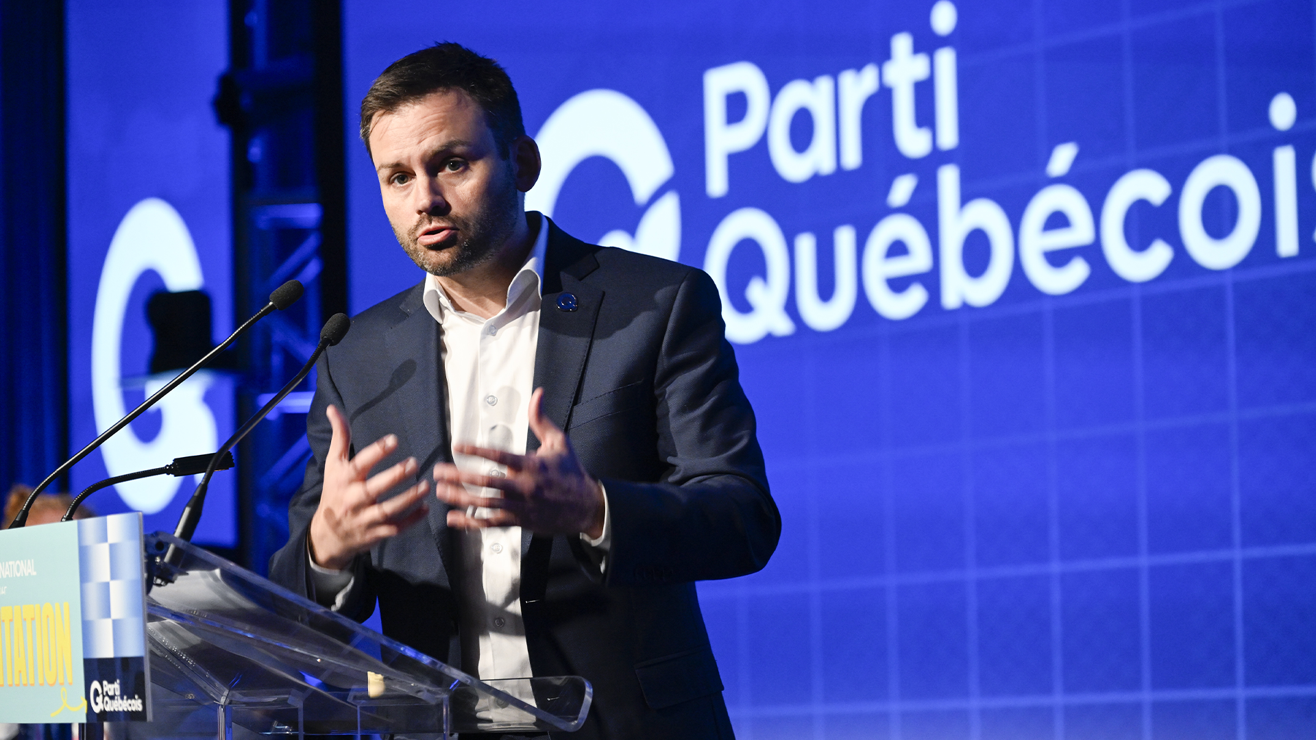 Paul St-Pierre Plamondon prend la parole lors du Conseil national du PQ, le 13 avril 2024.
