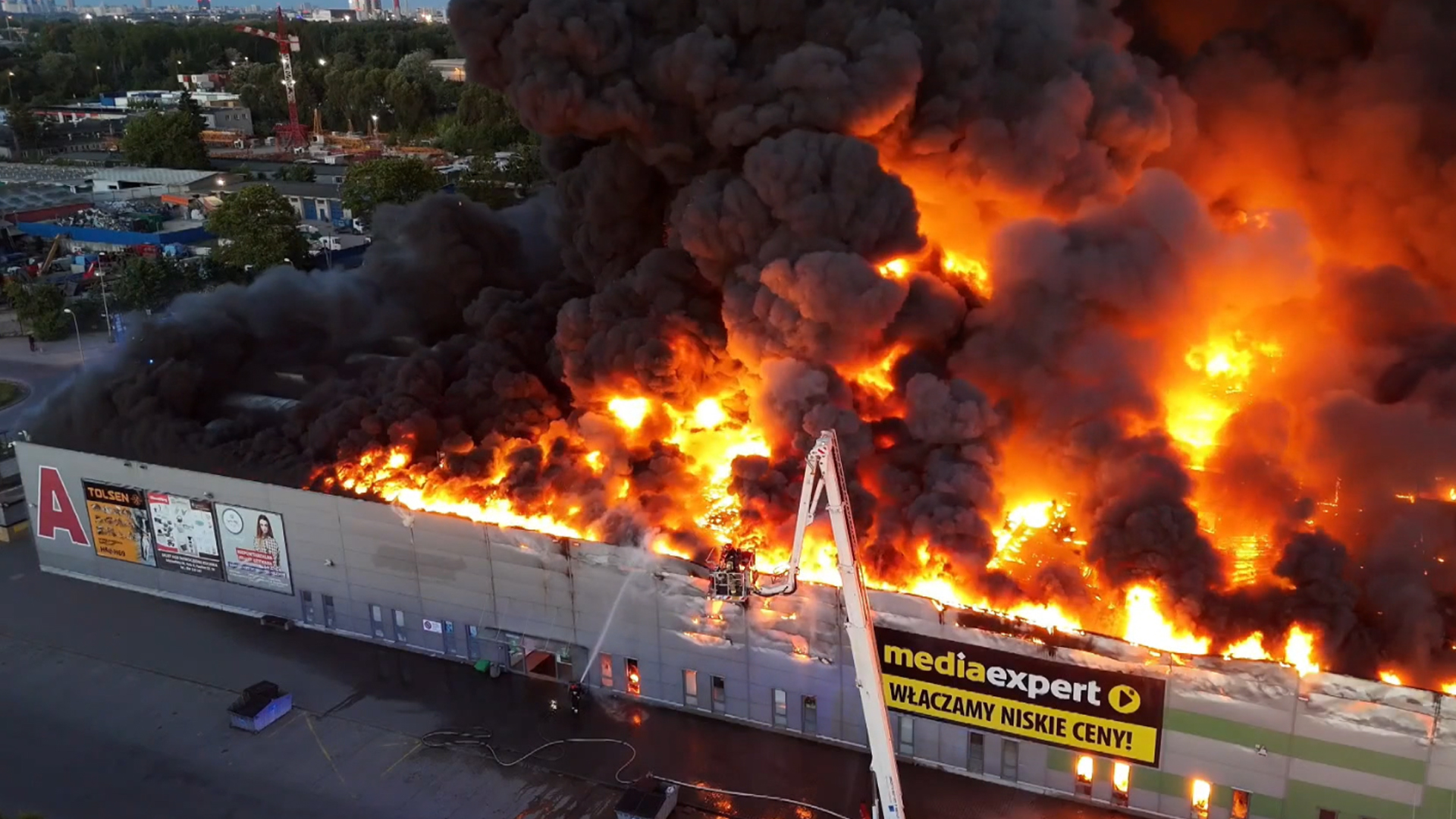 A shopping center with 1,400 stores is engulfed in flames in Poland