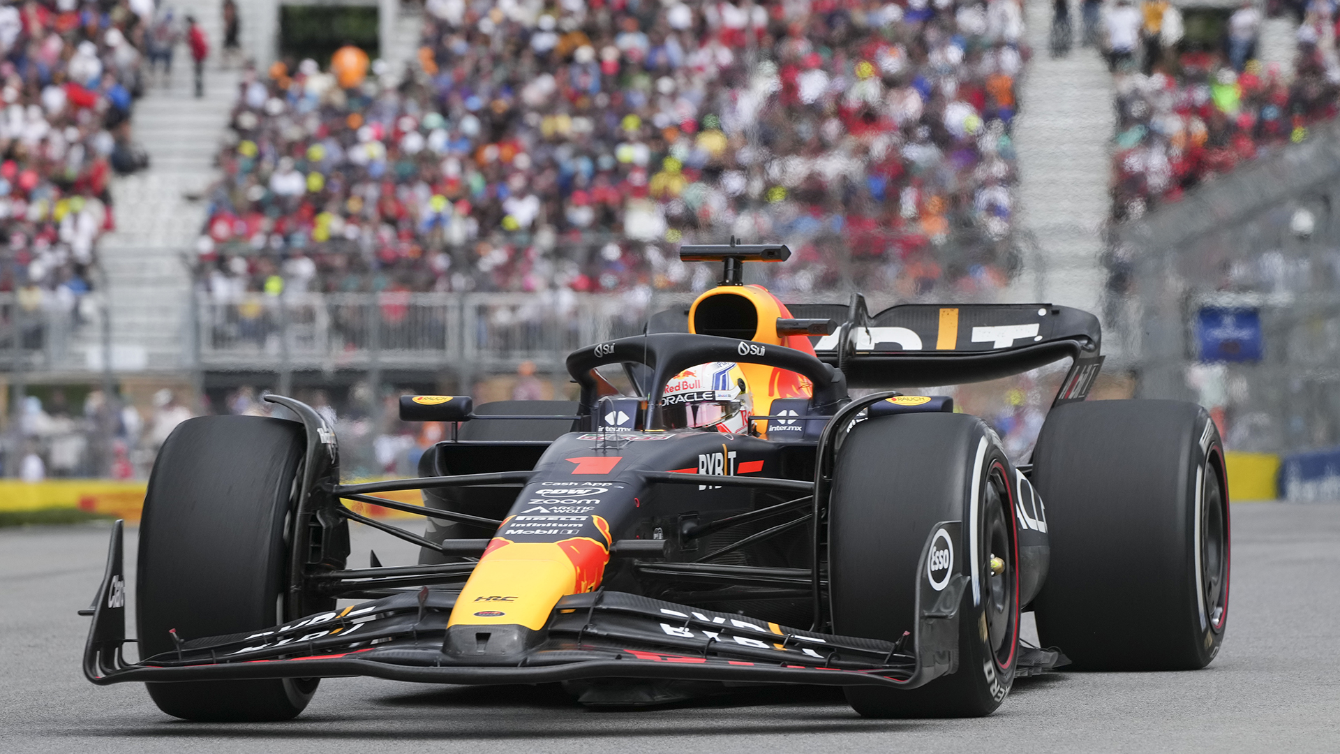 Max Verstappen au volant de sa Red Bull lors du Grand Prix de Formule 1 du Canada en juin 2023 à Montréal.