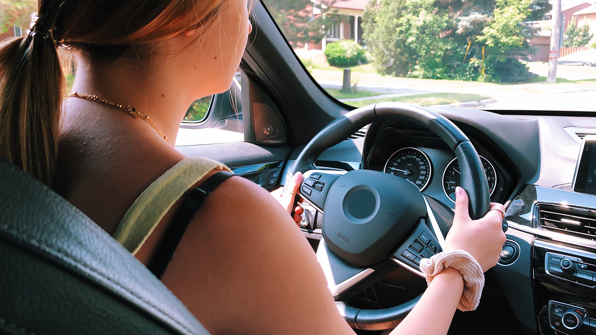 Le bilan routier 2023 publié mardi le 11 juin 2024 par la Société de l'assurance automobile du Québec (SAAQ) met en lumière des données préoccupantes en ce qui concerne les jeunes conducteurs au Québec.