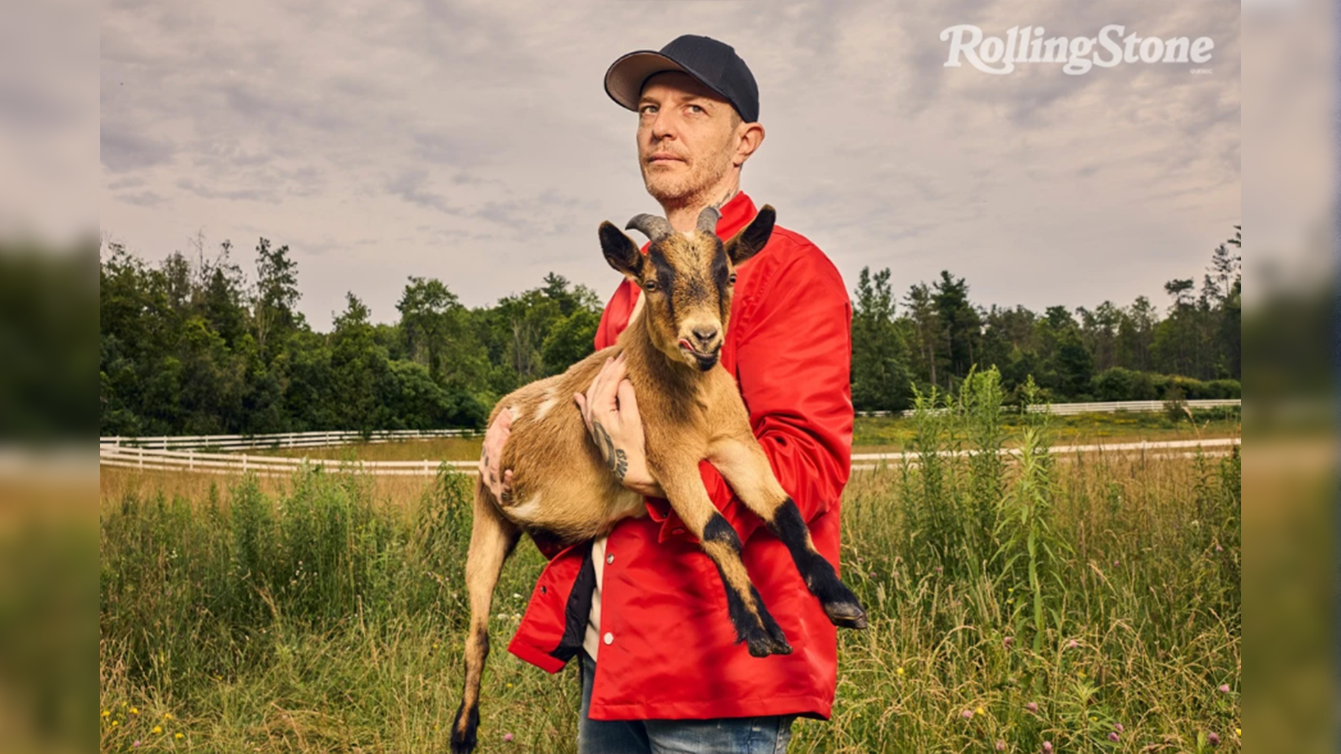 Rolling Stone Québec a choisi de faire en grand, alors que le célèbre producteur et DJ ontarien Deadmau5 apparaît en vedette de sa première Une, et ce, sans son légendaire masque.