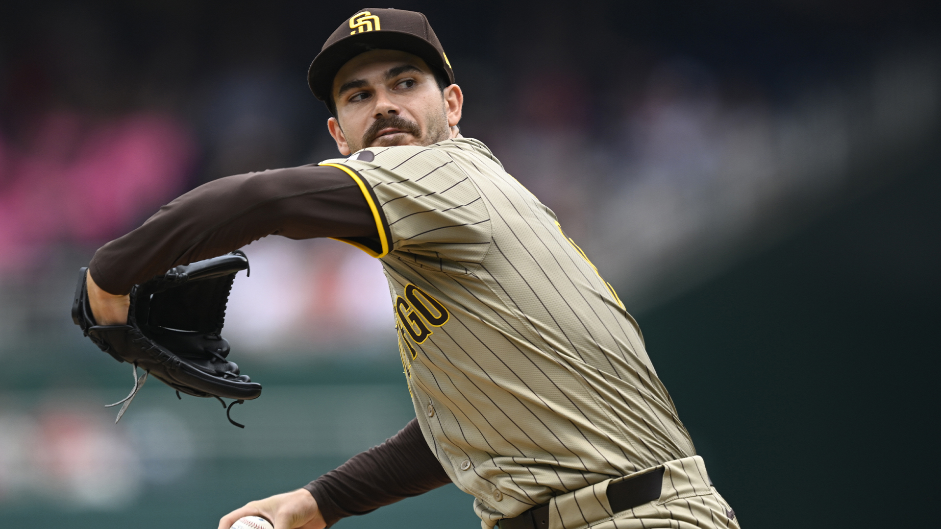 Dylan Cease, des Padres de San Diego, lors d'un match contre les Nationals le 25 juillet 2024, à Washington. 