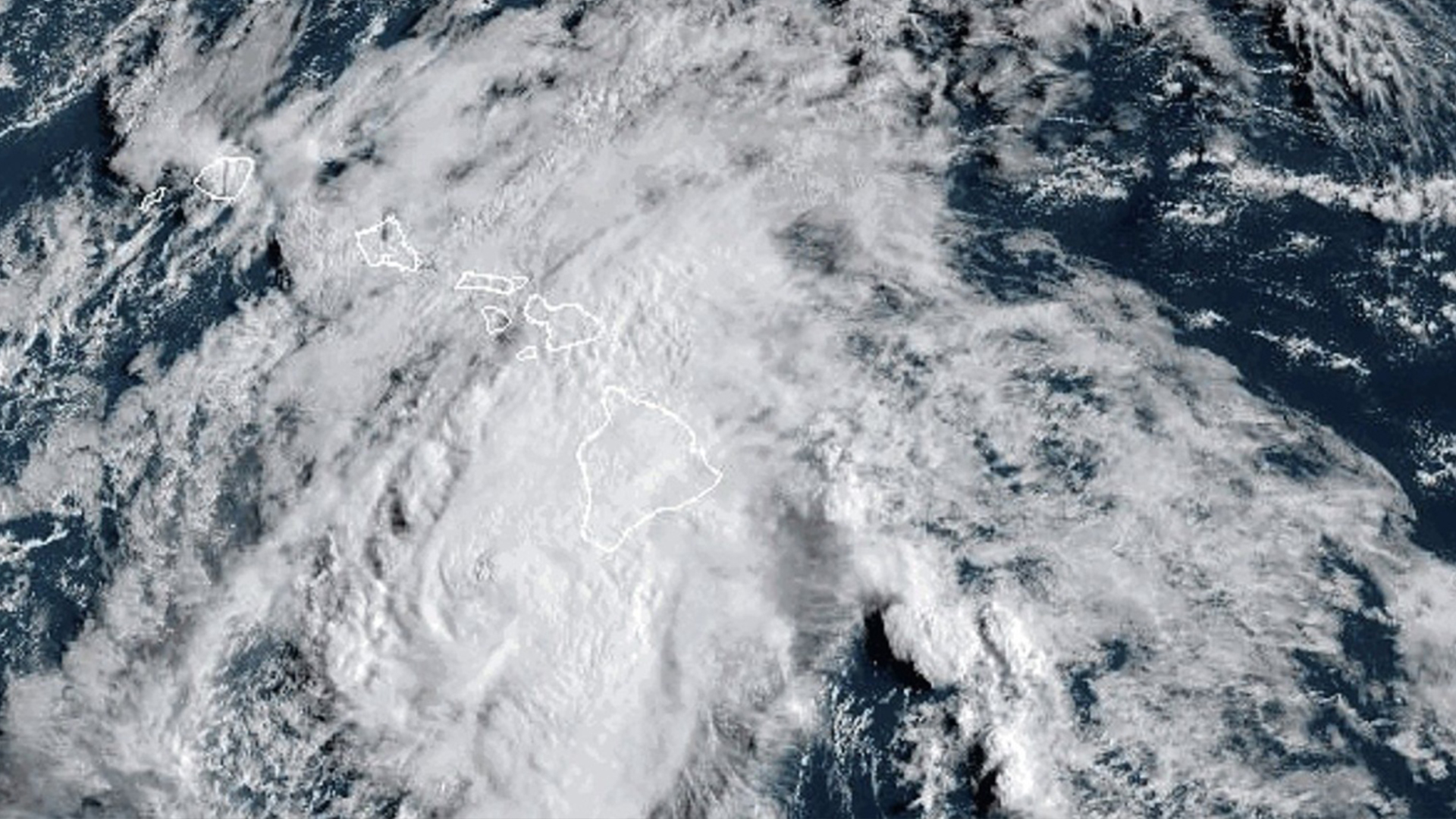 L'ouragan Hone est passé juste au sud d'Hawaï le 25 août 2024.