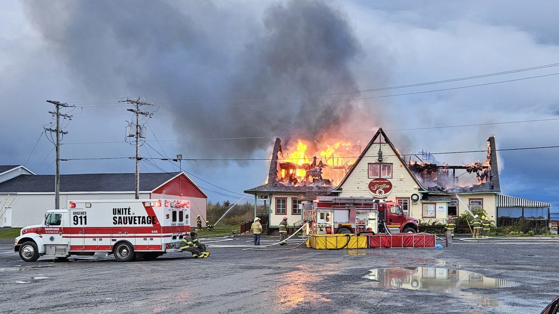 Un incendie s'est déclaré au Centre culturel Le Griffon à Gaspé, dans la nuit du 31 août au 1er septembre 2024.