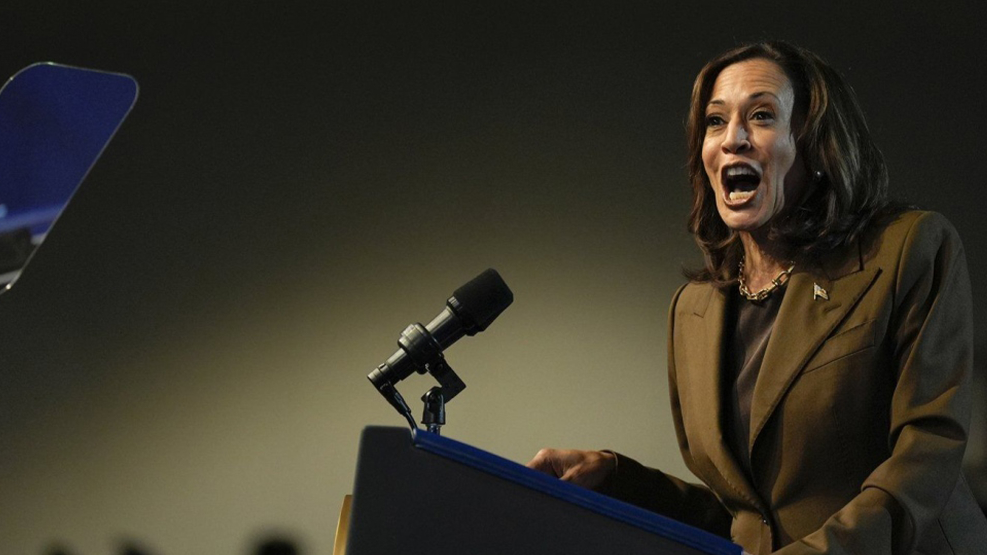 La candidate démocrate à l'élection présidentielle Kamala Harris, vice-présidente des États-Unis, s'exprime lors d'un rassemblement le dimanche 29 septembre 2024 à Las Vegas. 