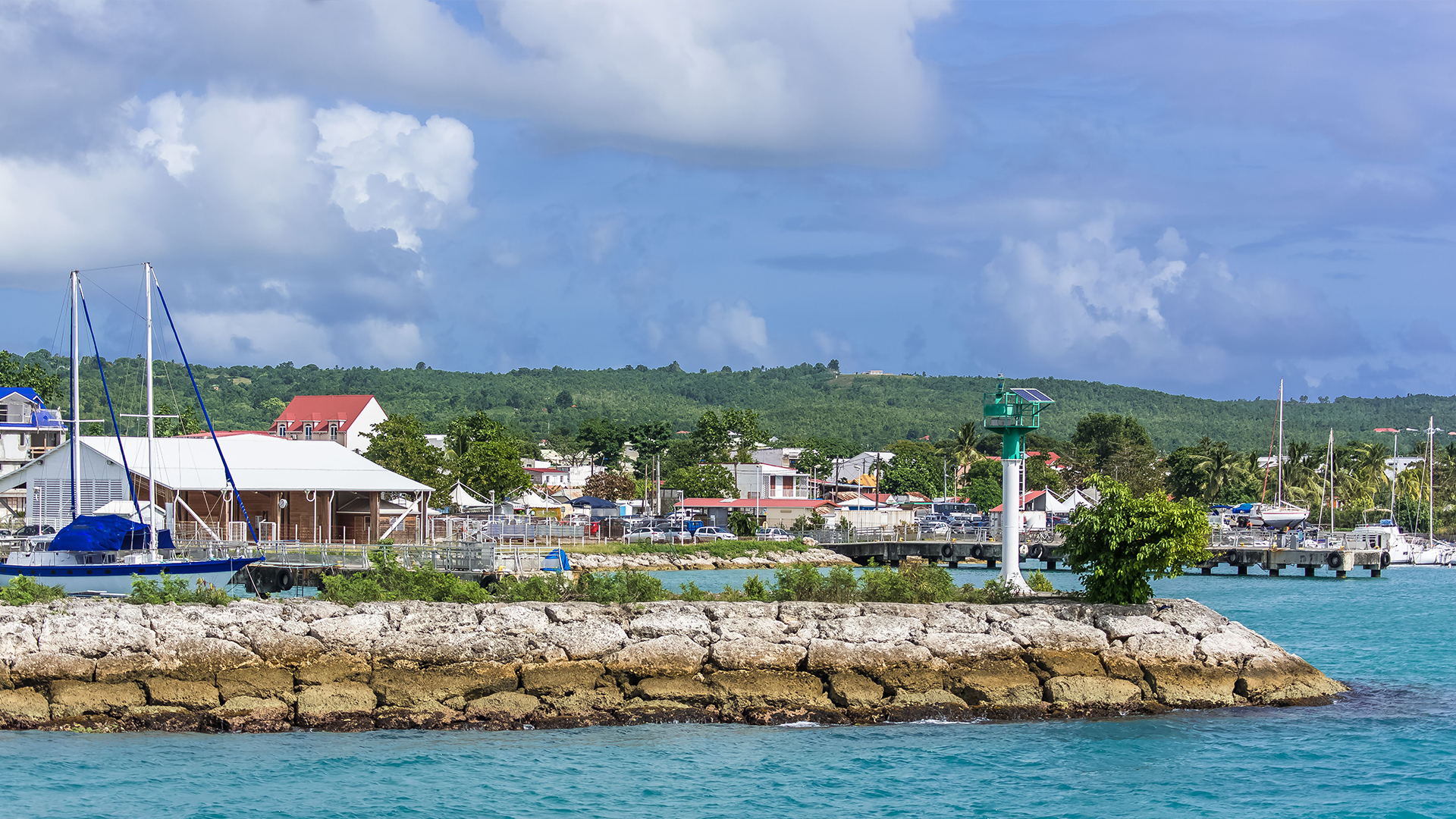 Guadeloupe, île Marie-Galante, vue sur le port de Grand-Bourg