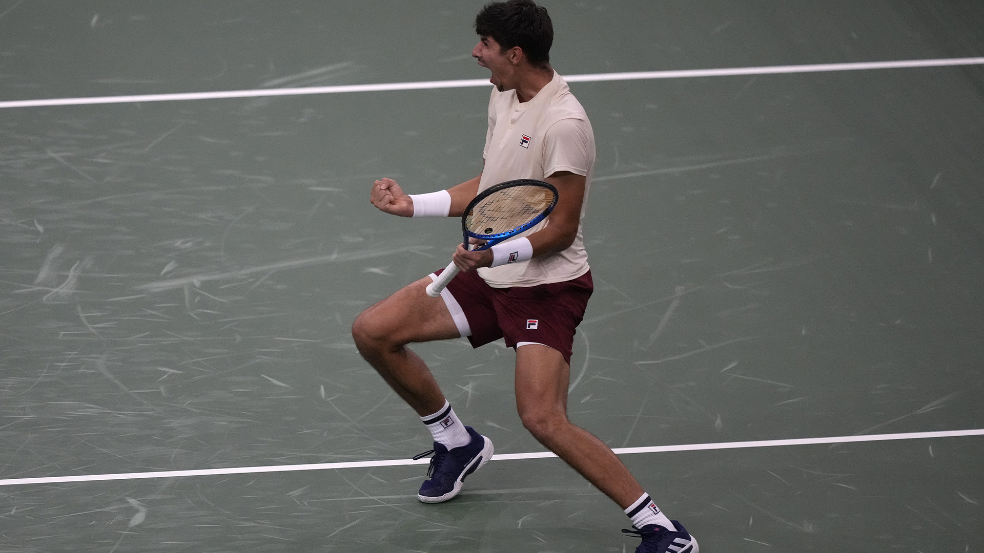 Medvedev loses to Popyrin in the second round of the Paris Masters