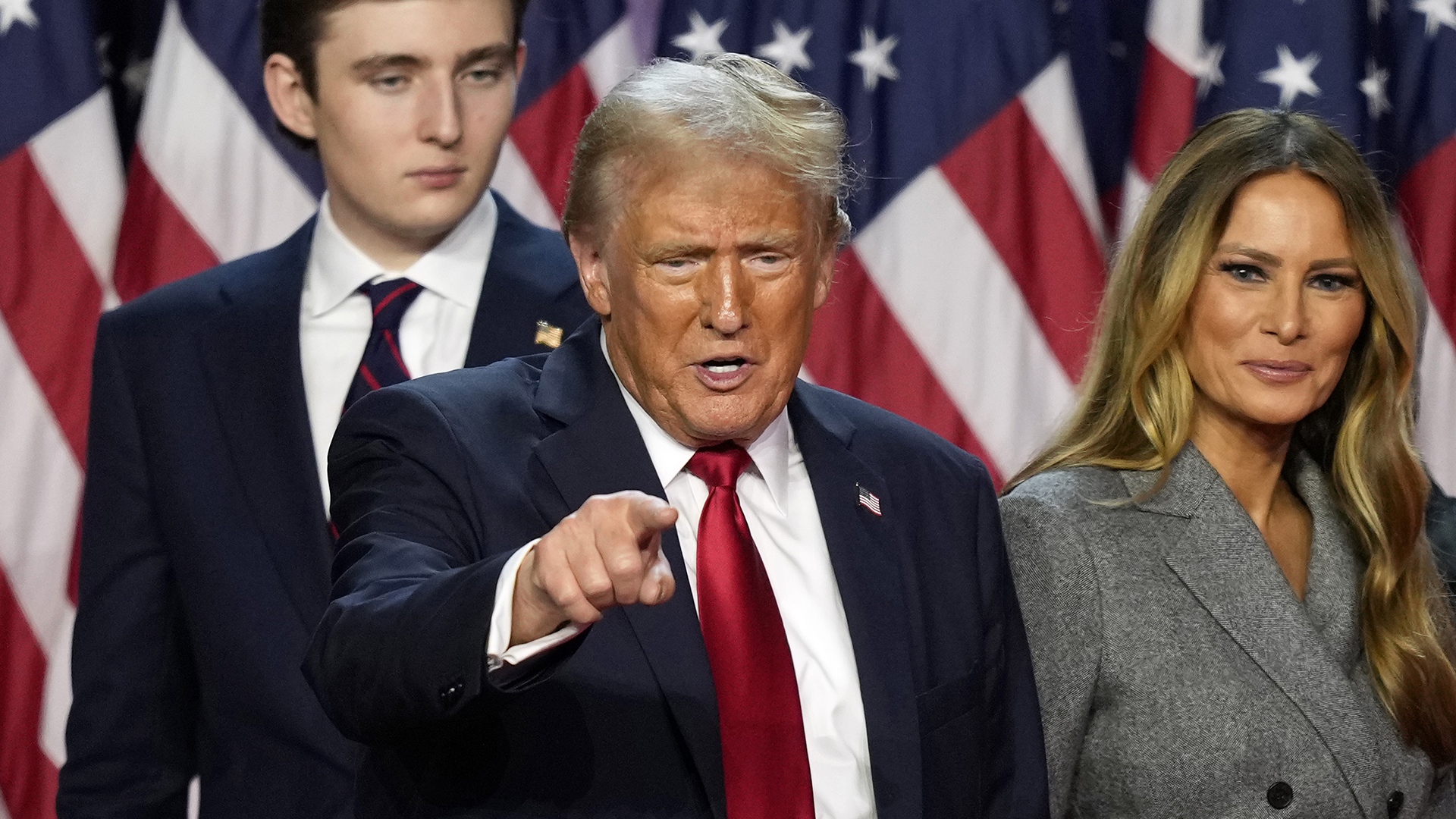 Donald Trump et sa famille lors du rassemblement dans la nuit de l'élection présidentielle 2024.