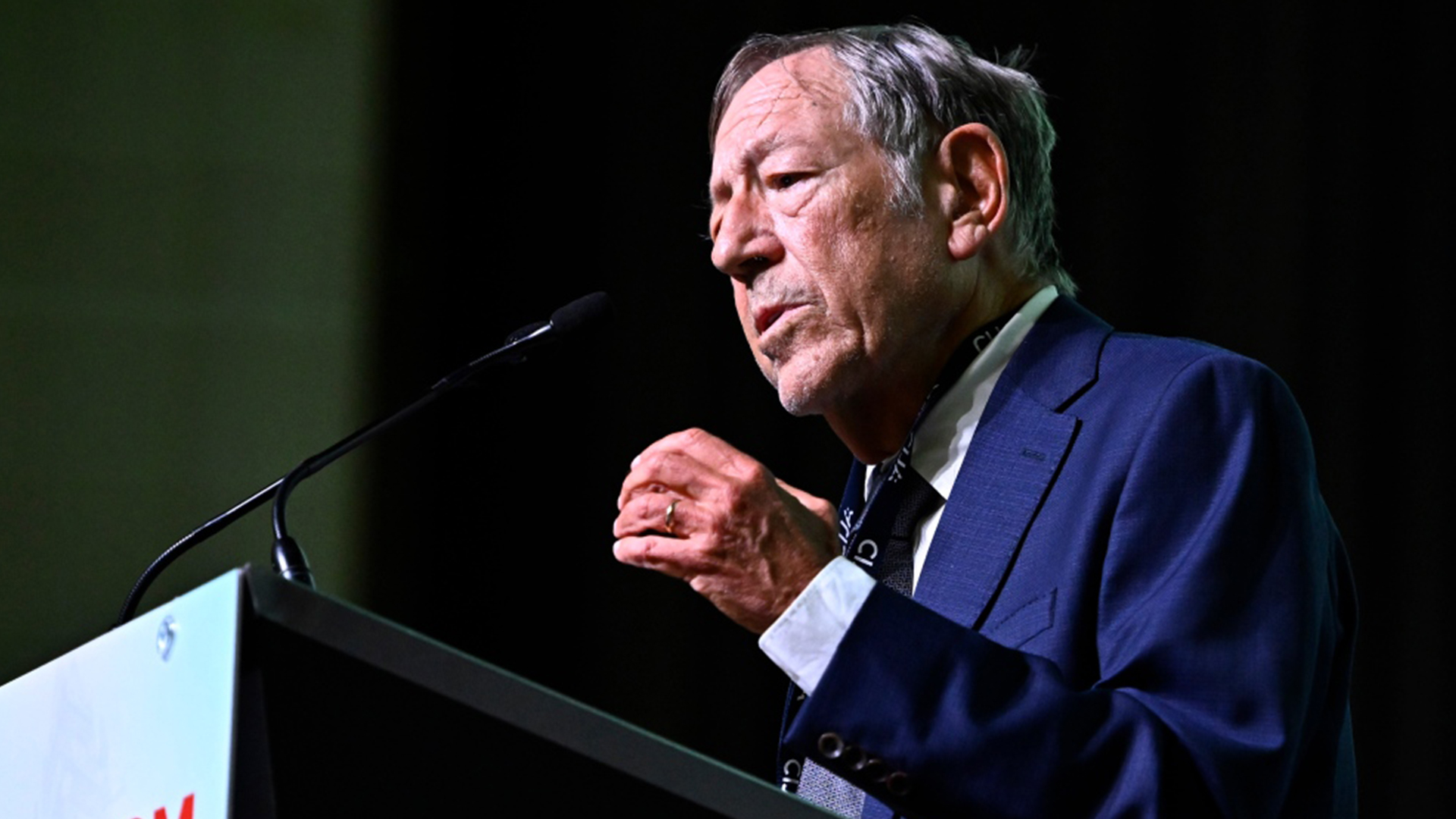 Irwin Cotler, ancien envoyé spécial pour la préservation de la mémoire de l'Holocauste et la lutte contre l'antisémitisme,  à Ottawa, le mardi 17 octobre 2023. 