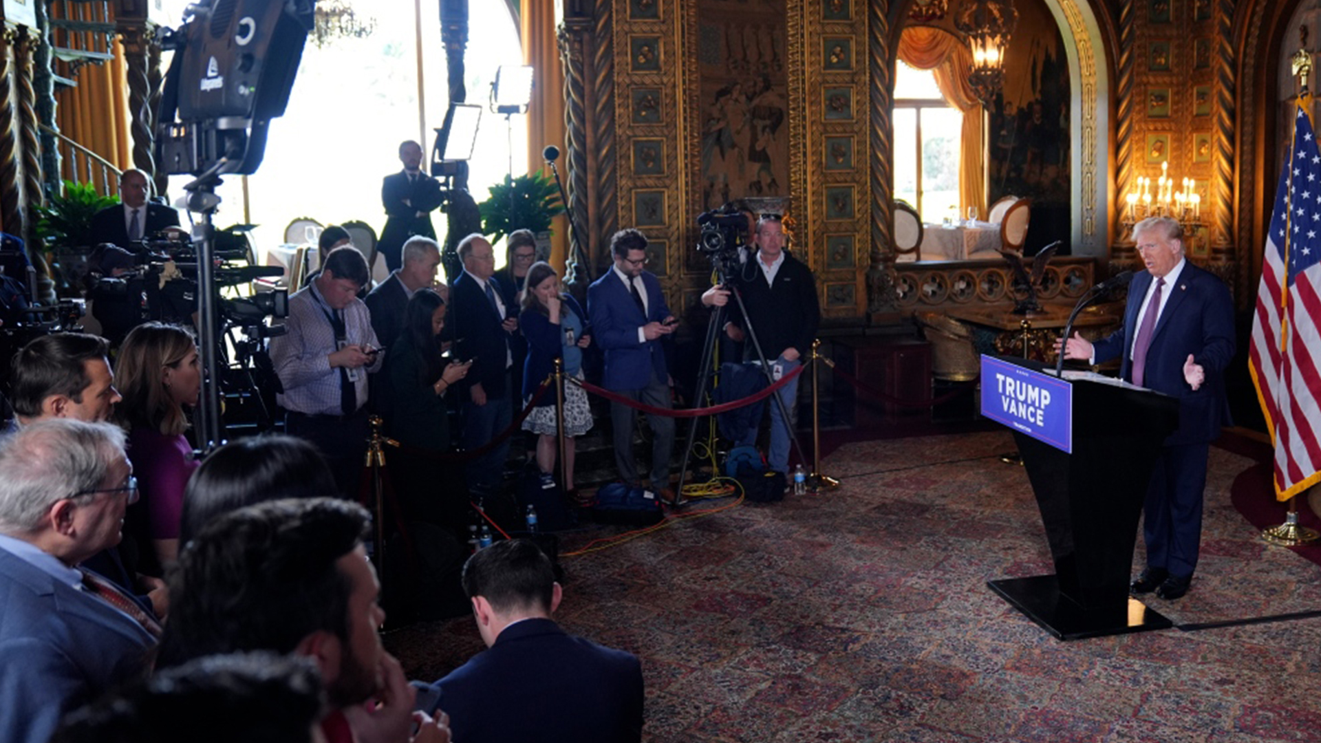 Donald Trump s'exprime lors d'une conférence de presse à Mar-a-Lago, le 7 janvier 2025, à Palm Beach, en Floride.