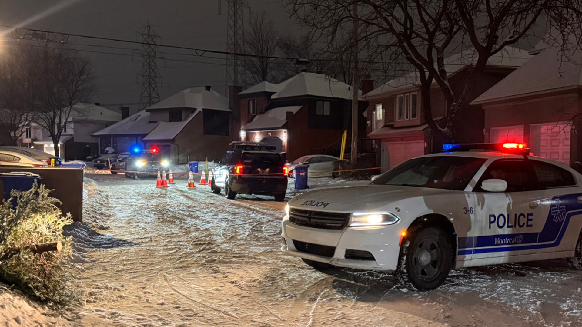 Plusieurs coups de feu ont été tirés dans une maison à Dollard-des-Ormeaux, dans l'ouest de l'île de Montréal. 