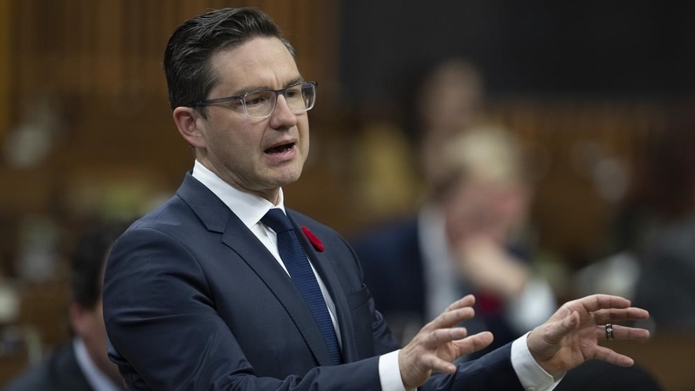 Le chef conservateur Pierre Poilievre juge que les libéraux emploient une «stratégie inflationniste».