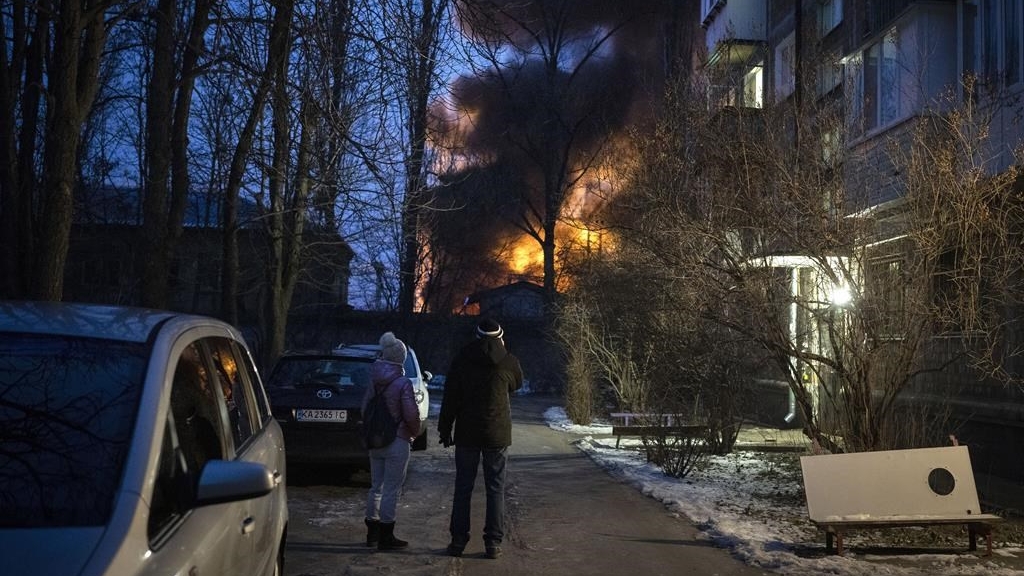 Photo d'un bombardement en Ukraine. 