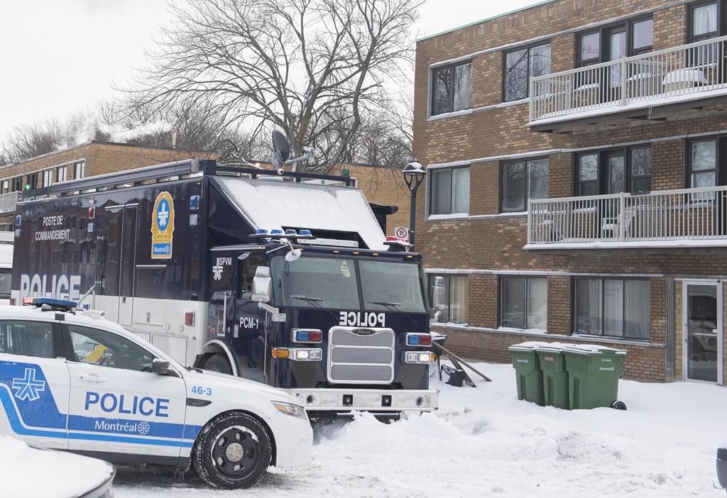 Un homme de 34 ans a été arrêté à la suite d'une bagarre, où un jeune homme de 19 ans a été poignardé, mercredi soir, à Montréal.