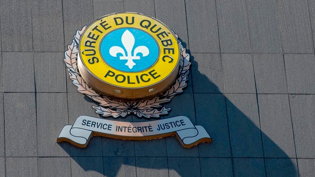 Les agents ont saisi sur place près de 27 kilogrammes de cannabis illicite, du haschisch, du GHB et une arme longue. Ils ont aussi procédé à l'arrestation d'un homme de 41 ans sur les lieux.