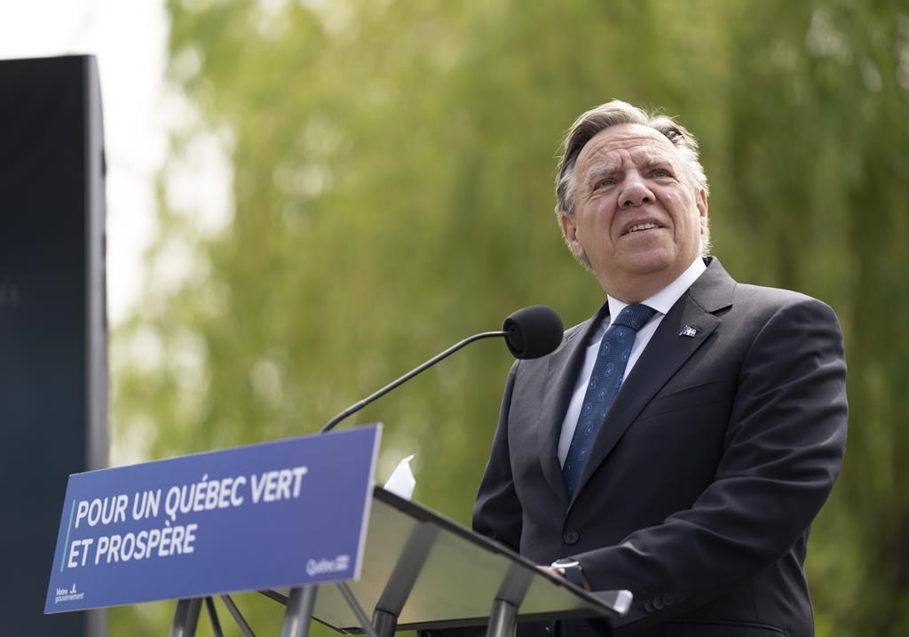 Après environ huit mois au pouvoir, François Legault a rompu une promesse: celle concernant le troisième lien dans la région de la Capitale-Nationale.