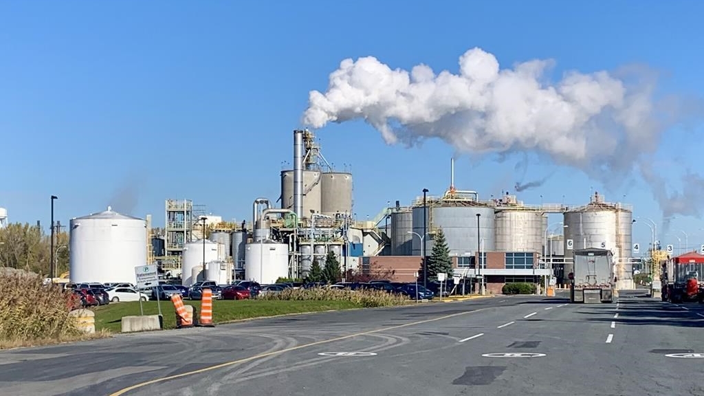 Greenfield Global Québec reçoit une subvention de 50 millions $ pour réduire de 70 % les émissions de GES de sa distillerie d'éthanol de Varennes, photographiée le jeudi 17 octobre 2024.